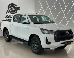 TOYOTA HILUX 2.8 D-4D TURBO DIESEL CD SR 4X4 AUTOMÁTICO TOYOTA HILUX 2.8 D-4D TURBO DIESEL CD SR 4X4 AUTOMÁTICO