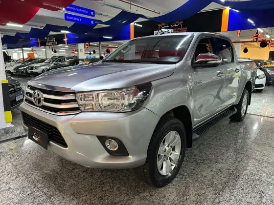 TOYOTA HILUX 2.8 SRV 4X4 CD 16V DIESEL 4P AUTOMÁTICO