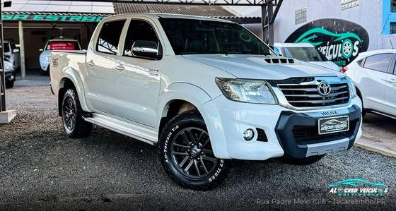 TOYOTA HILUX 2.7 SR 4X2 CD 16V FLEX 4P AUTOMÁTICO