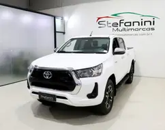 TOYOTA HILUX 2.8 D-4D TURBO DIESEL CD SRV 4X4 AUTOMÁTICO TOYOTA HILUX 2.8 D-4D TURBO DIESEL CD SRV 4X4 AUTOMÁTICO