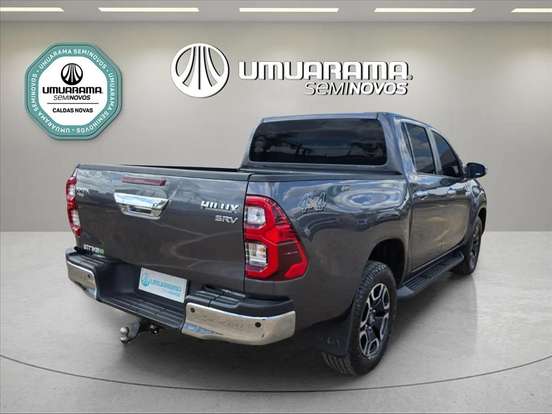 TOYOTA-HILUX-2024