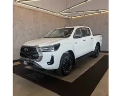 TOYOTA HILUX 2.8 D-4D TURBO DIESEL CD SRX 4X4 AUTOMÁTICO TOYOTA HILUX 2.8 D-4D TURBO DIESEL CD SRX 4X4 AUTOMÁTICO