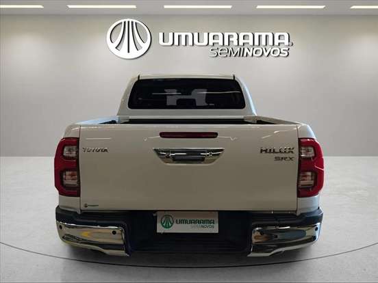 TOYOTA-HILUX-2.8 D-4D TURBO DIESEL CD SRX 4X4 AUTOMÁTICO TOYOTA-HILUX-2022