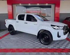 TOYOTA HILUX 2.8 D-4D TURBO DIESEL CHASSI 4X4 MANUAL TOYOTA HILUX 2.8 D-4D TURBO DIESEL CHASSI 4X4 MANUAL