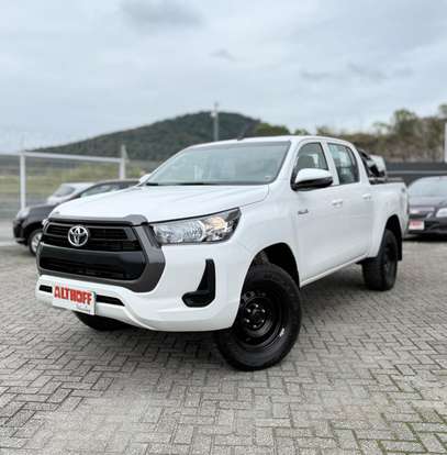 TOYOTA-HILUX-2025
