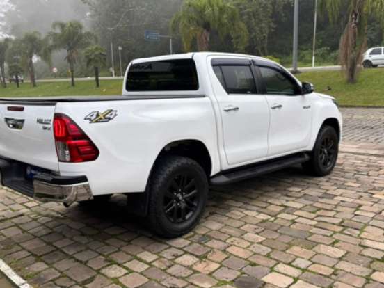 TOYOTA-HILUX-2.8 SRX 4X4 CD 16V DIESEL 4P AUTOMÁTICO TOYOTA-HILUX-2017