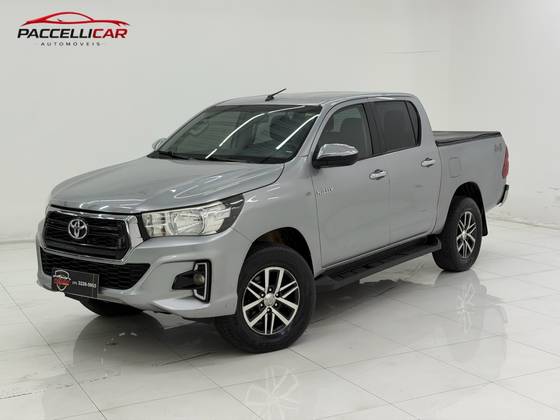 TOYOTA HILUX 2.8 STD 4X4 CD 16V DIESEL 4P MANUAL