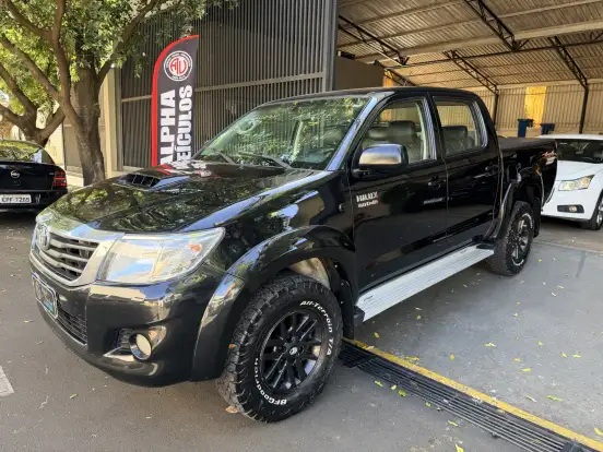 TOYOTA-HILUX-3.0 SR 4X4 CD 16V TURBO INTERCOOLER DIESEL 4P AUTOMÁTICO TOYOTA-HILUX-2012