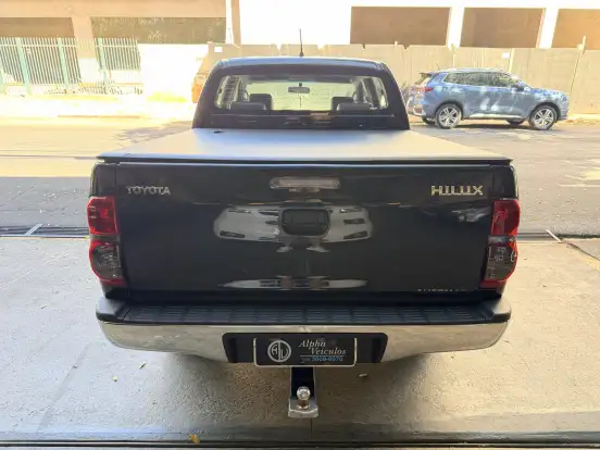 TOYOTA-HILUX-2012