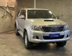 TOYOTA HILUX 3.0 SRV 4X4 CD 16V TURBO INTERCOOLER DIESEL 4P AUTOMÁTICO TOYOTA HILUX 3.0 SRV 4X4 CD 16V TURBO INTERCOOLER DIESEL 4P AUTOMÁTICO