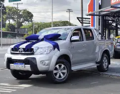 TOYOTA HILUX 3.0 SRV 4X4 CD 16V TURBO INTERCOOLER DIESEL 4P MANUAL TOYOTA HILUX 3.0 SRV 4X4 CD 16V TURBO INTERCOOLER DIESEL 4P MANUAL