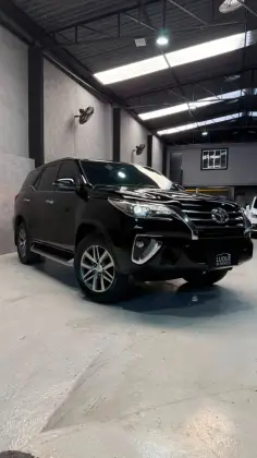 TOYOTA HILUX SW4 2.8 SRX 4X4 16V TURBO INTERCOOLER DIESEL 4P AUTOMÁTICO
