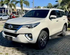 TOYOTA HILUX SW4 2.8 SRX 4X4 7 LUGARES 16V TURBO INTERCOOLER DIESEL 4P AUTOMÁTICO TOYOTA HILUX SW4 2.8 SRX 4X4 7 LUGARES 16V TURBO INTERCOOLER DIESEL 4P AUTOMÁTICO