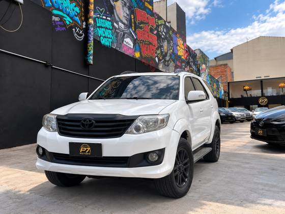 TOYOTA HILUX SW4 2.7 SR 4X2 16V FLEX 4P MANUAL