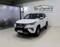 TOYOTA HILUX SW4 2.7 SRV 7 LUGARES 4X2 16V FLEX 4P AUTOMÁTICO TOYOTA HILUX SW4 2.7 SRV 7 LUGARES 4X2 16V FLEX 4P AUTOMÁTICO