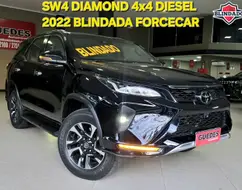 TOYOTA HILUX SW4 2.8 D-4D TURBO DIESEL DIAMOND 7L 4X4 AUTOMÁTICO TOYOTA HILUX SW4 2.8 D-4D TURBO DIESEL DIAMOND 7L 4X4 AUTOMÁTICO