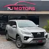 TOYOTA HILUX SW4 2.8 D-4D TURBO DIESEL SRX 7L 4X4 AUTOMÁTICO TOYOTA HILUX SW4 2.8 D-4D TURBO DIESEL SRX 7L 4X4 AUTOMÁTICO