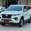 TOYOTA HILUX SW4 2.8 D-4D TURBO DIESEL SRX 7L 4X4 AUTOMÁTICO TOYOTA HILUX SW4 2.8 D-4D TURBO DIESEL SRX 7L 4X4 AUTOMÁTICO