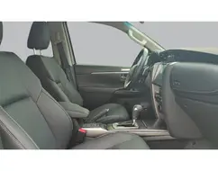 TOYOTA HILUX SW4 2.8 D-4D TURBO DIESEL SRX PLATINUM 7L 4X4 AUTOMÁTICO TOYOTA HILUX SW4 2.8 D-4D TURBO DIESEL SRX PLATINUM 7L 4X4 AUTOMÁTICO