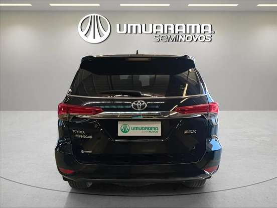 TOYOTA-HILUX SW4-2.8 SRX 4X4 16V TURBO INTERCOOLER DIESEL 4P AUTOMÁTICO TOYOTA-HILUX SW4-2019
