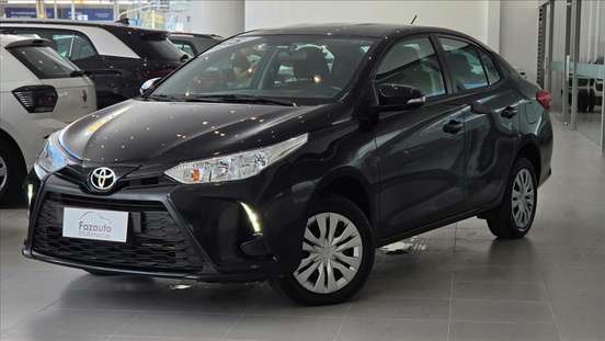 TOYOTA-YARIS-2024
