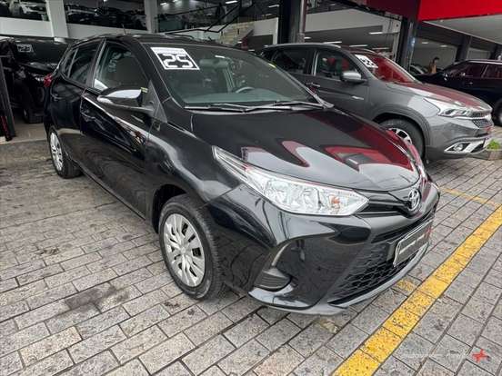 TOYOTA-YARIS-2024
