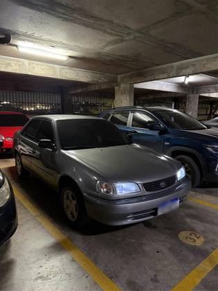 TOYOTA COROLLA 1.8 XLI 16V GASOLINA 4P AUTOMÁTICO
