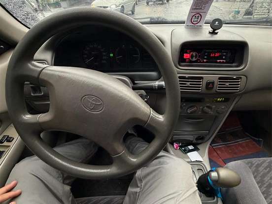 TOYOTA-COROLLA-1.8 XLI 16V GASOLINA 4P AUTOMÁTICO TOYOTA-COROLLA-2002