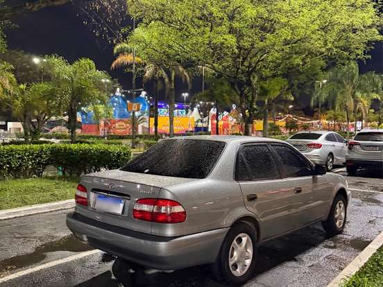 TOYOTA-COROLLA-1.8 XLI 16V GASOLINA 4P AUTOMÁTICO TOYOTA-COROLLA-2002