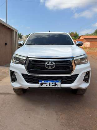 TOYOTA-HILUX-2.8 SR 4X4 CD 16V DIESEL 4P AUTOMÁTICO TOYOTA-HILUX-2018