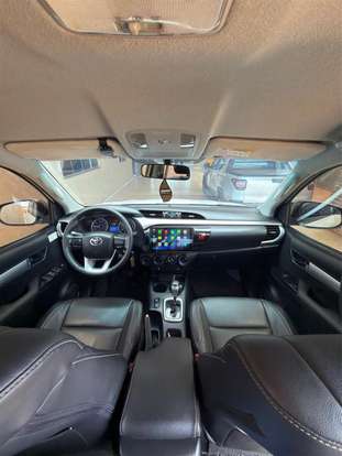 TOYOTA-HILUX-2.8 SR 4X4 CD 16V DIESEL 4P AUTOMÁTICO TOYOTA-HILUX-2018