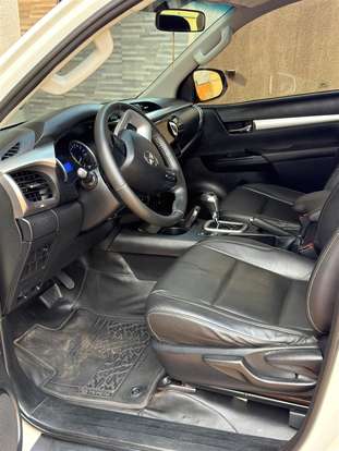 TOYOTA-HILUX-2018