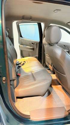 TOYOTA-HILUX-2006