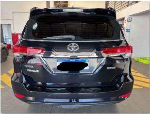 TOYOTA-HILUX SW4-2.8 SRX 4X4 7 LUGARES 16V TURBO INTERCOOLER DIESEL 4P AUTOMÁTICO TOYOTA-HILUX SW4-2019