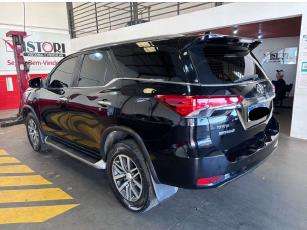 TOYOTA-HILUX SW4-2.8 SRX 4X4 7 LUGARES 16V TURBO INTERCOOLER DIESEL 4P AUTOMÁTICO TOYOTA-HILUX SW4-2019