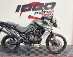 TRIUMPH TIGER 800 XCX TRIUMPH TIGER 800 XCX