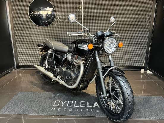 TRIUMPH-BONNEVILLE T100 900-2023