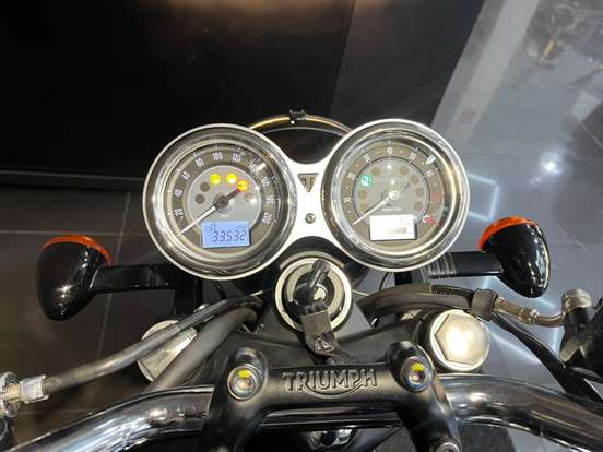 TRIUMPH-BONNEVILLE T100 900-2023