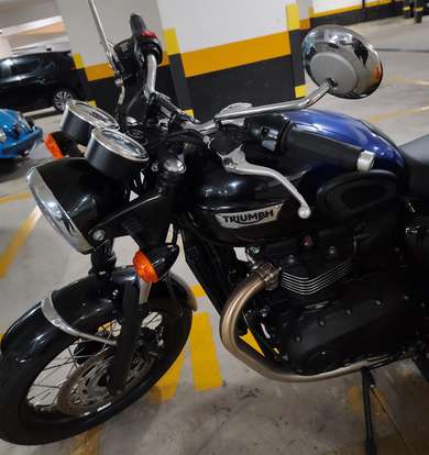 TRIUMPH-BONNEVILLE T100 900 TRIUMPH-BONNEVILLE T100 900-2024