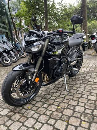 TRIUMPH STREET TRIPLE RS ABS 