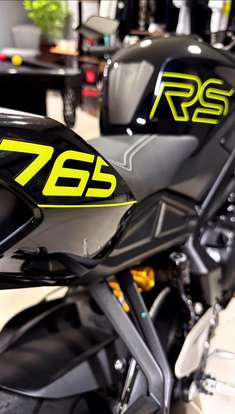 TRIUMPH-STREET TRIPLE RS ABS-2024