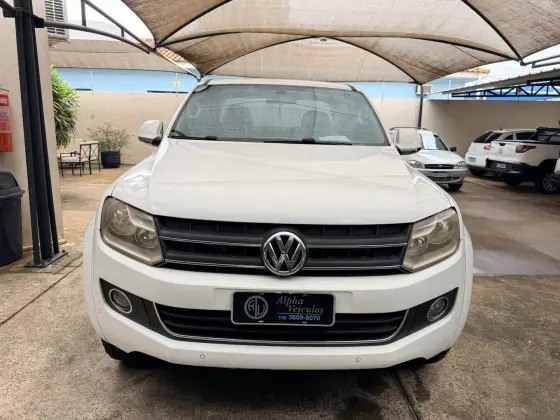 VOLKSWAGEN AMAROK 2.0 HIGHLINE 4X4 CD 16V TURBO INTERCOOLER DIESEL 4P AUTOMÁTICO