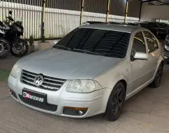 VOLKSWAGEN BORA 2.0 MI 8V FLEX 4P AUTOMÁTICO VOLKSWAGEN BORA 2.0 MI 8V FLEX 4P AUTOMÁTICO