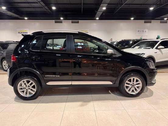 VOLKSWAGEN-CROSSFOX-1.6 MI FLEX 8V 4P MANUAL VOLKSWAGEN-CROSSFOX-2014