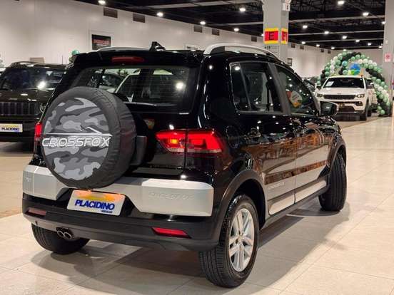 VOLKSWAGEN-CROSSFOX-1.6 MI FLEX 8V 4P MANUAL VOLKSWAGEN-CROSSFOX-2014