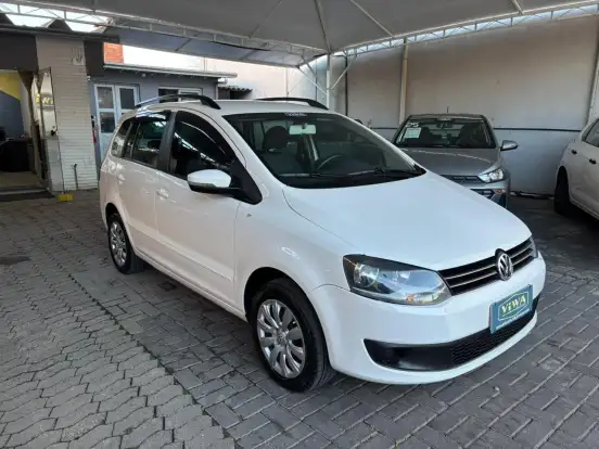 VOLKSWAGEN-FOX-2013