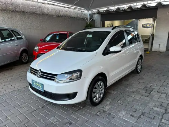 VOLKSWAGEN-FOX-2013