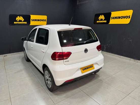 VOLKSWAGEN-FOX-1.0 MI TRENDLINE 8V FLEX 4P MANUAL VOLKSWAGEN-FOX-2014