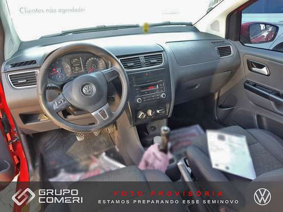 VOLKSWAGEN-FOX-2012