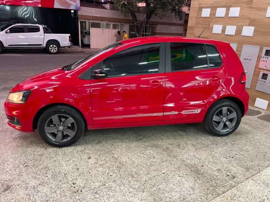 VOLKSWAGEN-FOX-2021